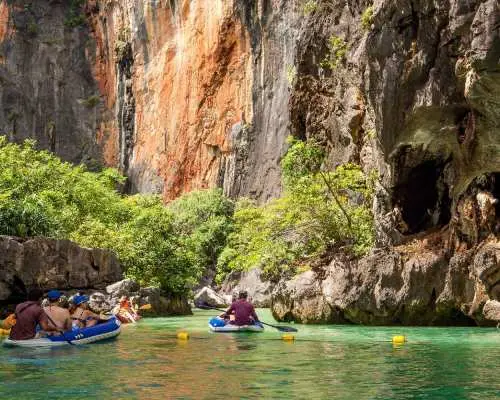泰国甲米出发，2天1夜南部包机之旅：探索班坦苏阿的养生之道、自然风光与当地文化 | 泰国