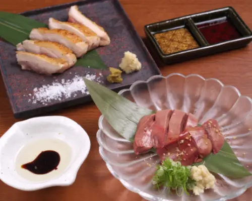 ชินไซบาชิ, มินามิเซ็นบะ, นากาโฮริบาชิ, จังหวัดโอซาก้า | ยากิโทริ Sumibi Yaki Hotaru (โฮตารุย่างถ่าน) | เฉพาะจองที่นั่งเท่านั้น