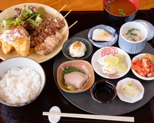 Himeji, tỉnh Hyogo | Wine Bar Yakitori đến Wine no Omise gaku (Yakitori và Wine Shop gaku) ​​​ | Chỉ đặt chỗ