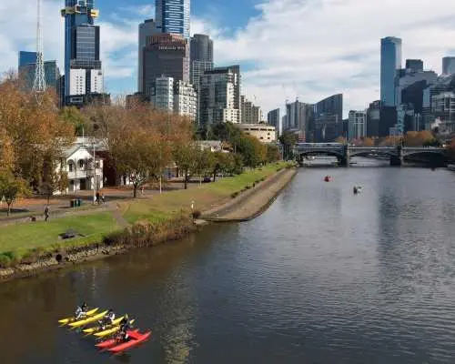 야라 강에서의 워터바이크 모험 | 멜버른