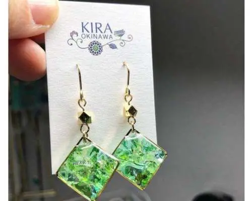 琉球ガラスカレット アクセサリー手作り体験 ピアス・キーホルダーなど選べるアイテムで思い出を作ろう◎＜午後／約1時間半／沖縄本島／恩納村＞