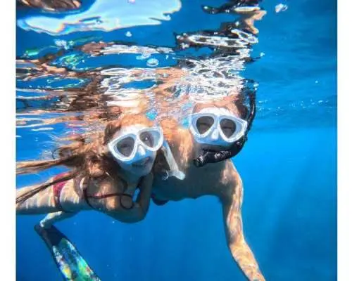 【水納島・瀬底島】ボートスキンダイビング2本　(8歳から参加OK) 写真・動画無料プレゼント