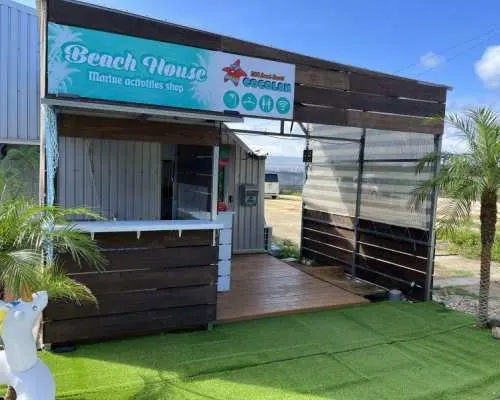 [Okinawa/Miyako Island] An absolute bargain! 180 minutes of unlimited fun at a secluded beach! Unlimited use of SUP/clear kayaks/snorkels/fishing rods and more!