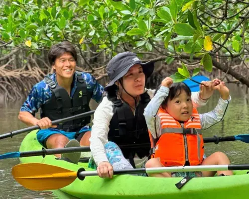 【石垣島】“2組だけ”の約束。国立公園プライベートカヤック。家族との特別な時間に《ガイドを独占＆高画質動画付／1300名超案内／評価4.9》