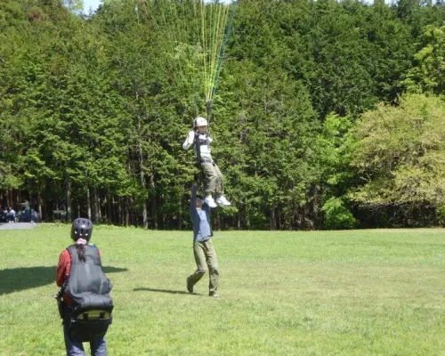 【埼玉・ときがわ町】お手軽浮遊体験！パラグライダー午前半日体験コース・小学生1年生からOK！