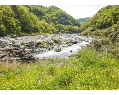 【埼玉秩父】長瀞ラフティングで「川の旅」を体験！