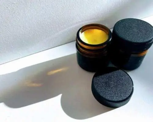Monzen-Nakacho, Tokyo | Aroma Hand Cream Making Experience Using Natural Beeswax (Weekdays Only)