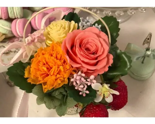 【東京・日本橋】プリザーブドフラワーの「お花のポット」レッスン 手ぶらでOK・水天宮前駅から徒歩５分！
