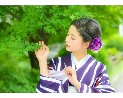 【京都，东山】和服写真拍摄！我们最受欢迎的「外景拍摄套餐」包含发型和化妆！