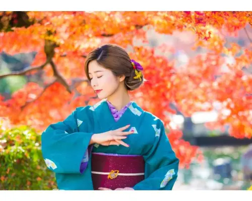 【京都，东山】和服写真拍摄！我们最受欢迎的「外景拍摄套餐」包含发型和化妆！