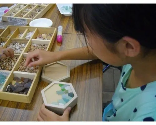 [Kyoto Prefecture, Kyotango City] Craft experience ~ Making a hexagonal box, a treasure chest of the sea filled with memories. Ages 3 and up can participate!