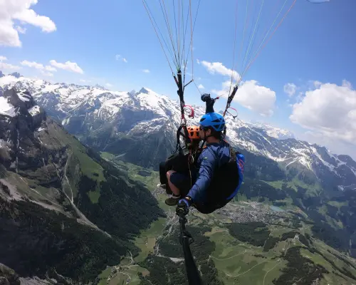 "Panorama flight" paragliding Lake Lucerne from Emmetten
