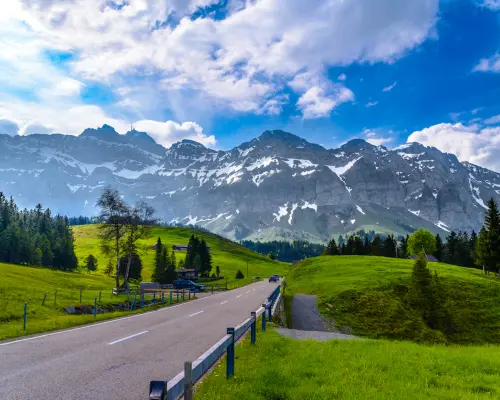 Classic Jungfraujoch Day Trip in Switzerland (Departing from Zurich/Lucerne/Interlaken - Chinese/English Tour)