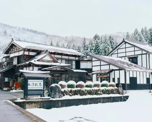 雪國美食與故事豪華計程車之旅 | GI 越光「萌無五津雄」與寺廟文化（包車 Alphard / 從浦佐與越後湯澤出發）（新潟縣南魚沼市）