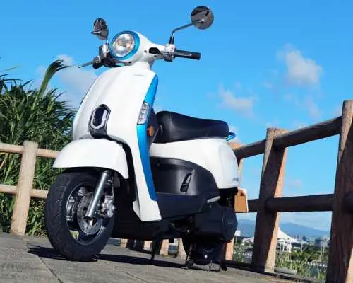 綠島租機車｜電動機車｜新研租車