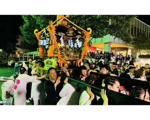 【山形・赤湯温泉】9月12日限定！「法被・股引き・地下足袋」の本格衣装で本格的に神輿担ぎ！オリジナルTシャツ・タオル・お守り木札付き！