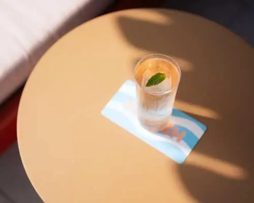 [Kkday offer with 40% off] Kimpton Tsim Sha Tsui｜Swim Club｜Swim Club Golden Hour Cocktail Package