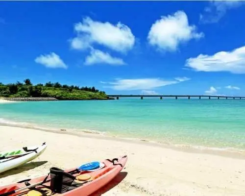 [Miyako Island] <Kayaking Experience> Let's go under the Irabu Bridge! [Free photo data/equipment rental] Last-minute reservations OK! Includes Hilton Miyako Island pool and lunch buffet discount coupon