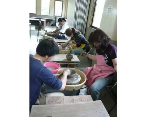 體驗日期：4月1日起 [岡山縣瀨戶內市牛窗町] 陶藝體驗，電動陶輪課程（冷風燒製，60分鐘，5公里） 歡迎小朋友參加