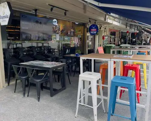 Lazy Lizard - Pasir Panjang | South West