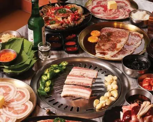 素敵な 2 つの肉 u セントラル イーストビル | ประเทศไทย