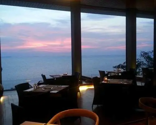 Radius Restaurant at Cape Dara Resort (Pattaya) | Chonburi