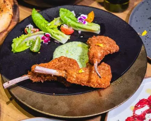 吉隆坡白沙罗索菲特酒店的 Nizza 餐厅 |吉隆坡