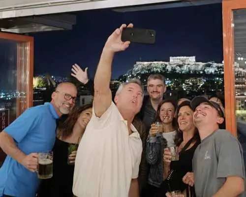Athens: Rooftop Pub Crawl w/ Acropolis Views & Party｜Greece