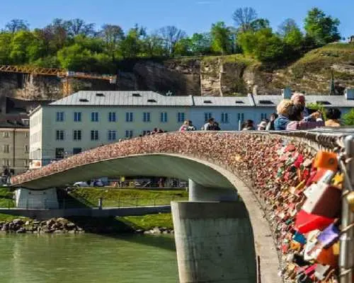 From Vienna: Melk, Salzburg, and Hallstatt Private Tour｜Austria