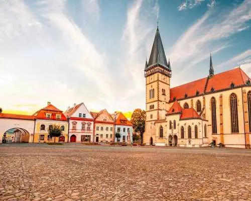 Private English speaking driver: Budapest>Bratislava & Gyor｜Austria