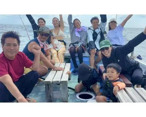 【沖繩/美國村】4人以上團體超值優惠！ ⭕ 私人包船 ❤️ 釣魚體驗套餐 ❤️ 歡迎兒童及初學者 ⭕ 經驗豐富的船長全程指導 ⭕ 無需攜帶任何物品 ⭕