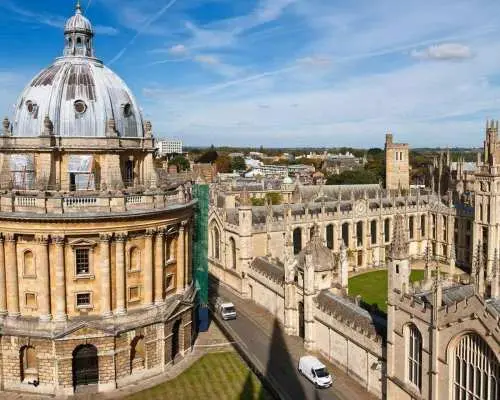 London: Downton Abbey Tour with Highclere, Bampton & Oxford｜United Kingdom
