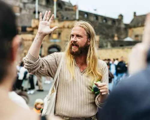 Edinburgh: Edinburgh Castle Guided History Tour with Tickets｜United Kingdom