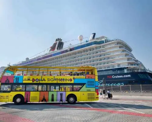 Doha: 24-Hour Hop-On Hop-Off Bus Ticket with Audio Guide｜Qatar