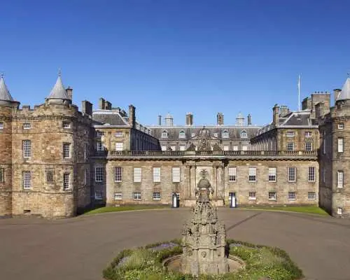Edinburgh: Castle Guided Tour & Holyrood Palace Ticket｜United Kingdom