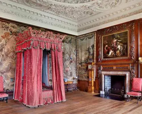 Edinburgh: Castle Guided Tour & Holyrood Palace Ticket｜United Kingdom