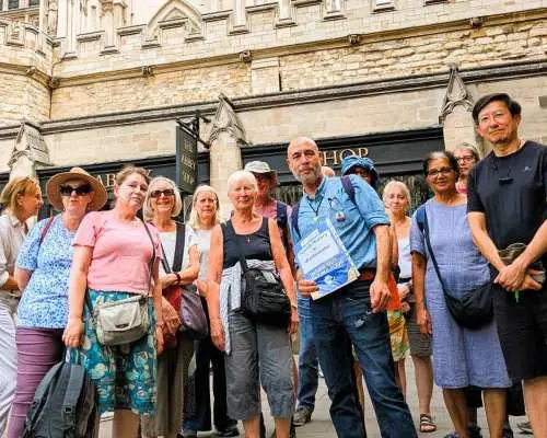 London: Royal Rascals and Scandalous Sovereigns Walking Tour｜United Kingdom