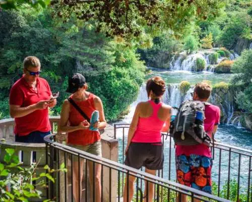 Split/Trogir: Chuyến đi và thuyền trong ngày đến Công viên Quốc gia Krka đến Skradin｜Croatia