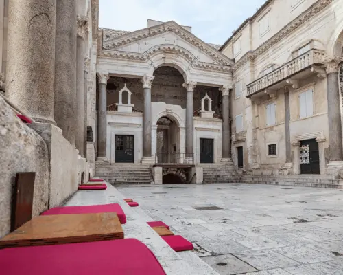 Split: Old Town Highlights Early Bird Walking Tour｜Croatia