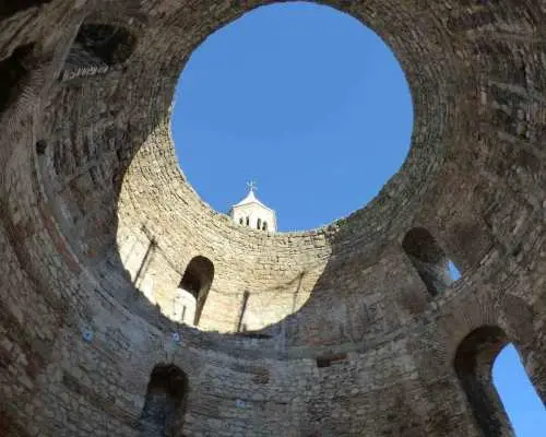 Split: Private Walking Tour in the Historical Town Center｜Croatia