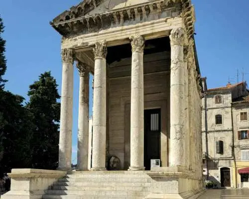 Istria in One Day: Private Tour with Wine & Oil Tasting｜Croatia