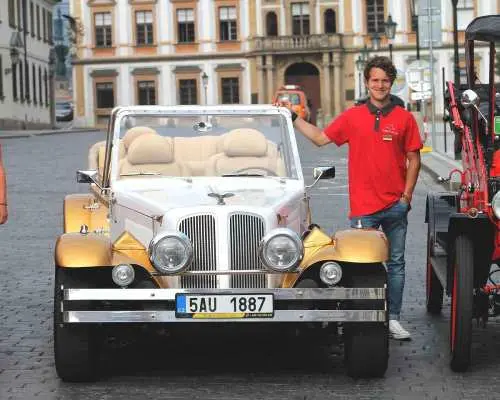 Prague: 1-Hour Vintage Car Tour｜Czechia