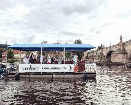 Prague: Private Cycle Boat River Tour with Beer or Prosecco｜Czechia