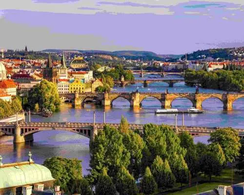 Prague Private Highlights Tour: Castle, Bridge & Old Town｜Czechia