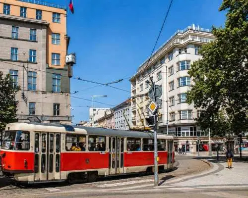 Prague: Private Custom Tour with a Local – Icons & Gems｜Czechia