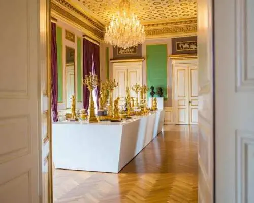 Copenhagen: Amalienborg Tour in Spanish with tickets｜Denmark