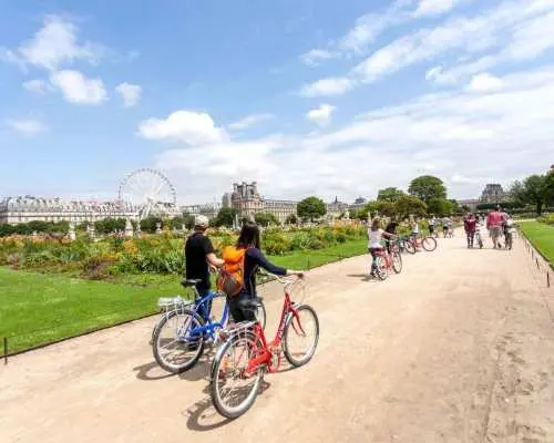 Paris Bike Tour: Eiffel Tower, Place de la Concorde & More｜France