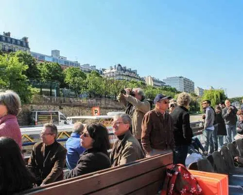 Paris: Seine River and Canal Saint-Martin Cruise｜France
