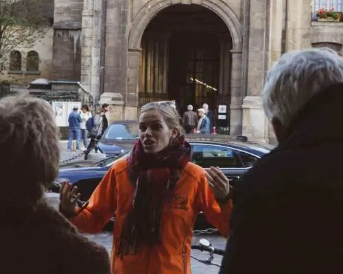 Paris: Off the Beaten Path City Secrets Bike Tour｜France