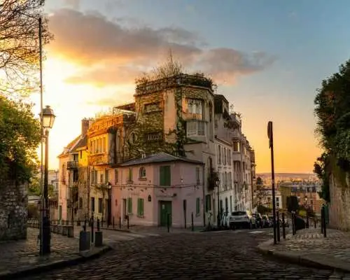 Paris: Montmartre Walking Tour Best Art Culture and Food｜France